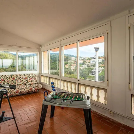 Awesome In With House Sea View