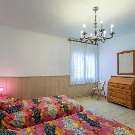 Vakantiehuis Awesome In With House Sea View