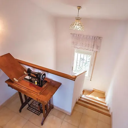Vakantiehuis Awesome In With House Sea View Santa Susanna