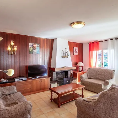 Vakantiehuis Awesome In With House Sea View